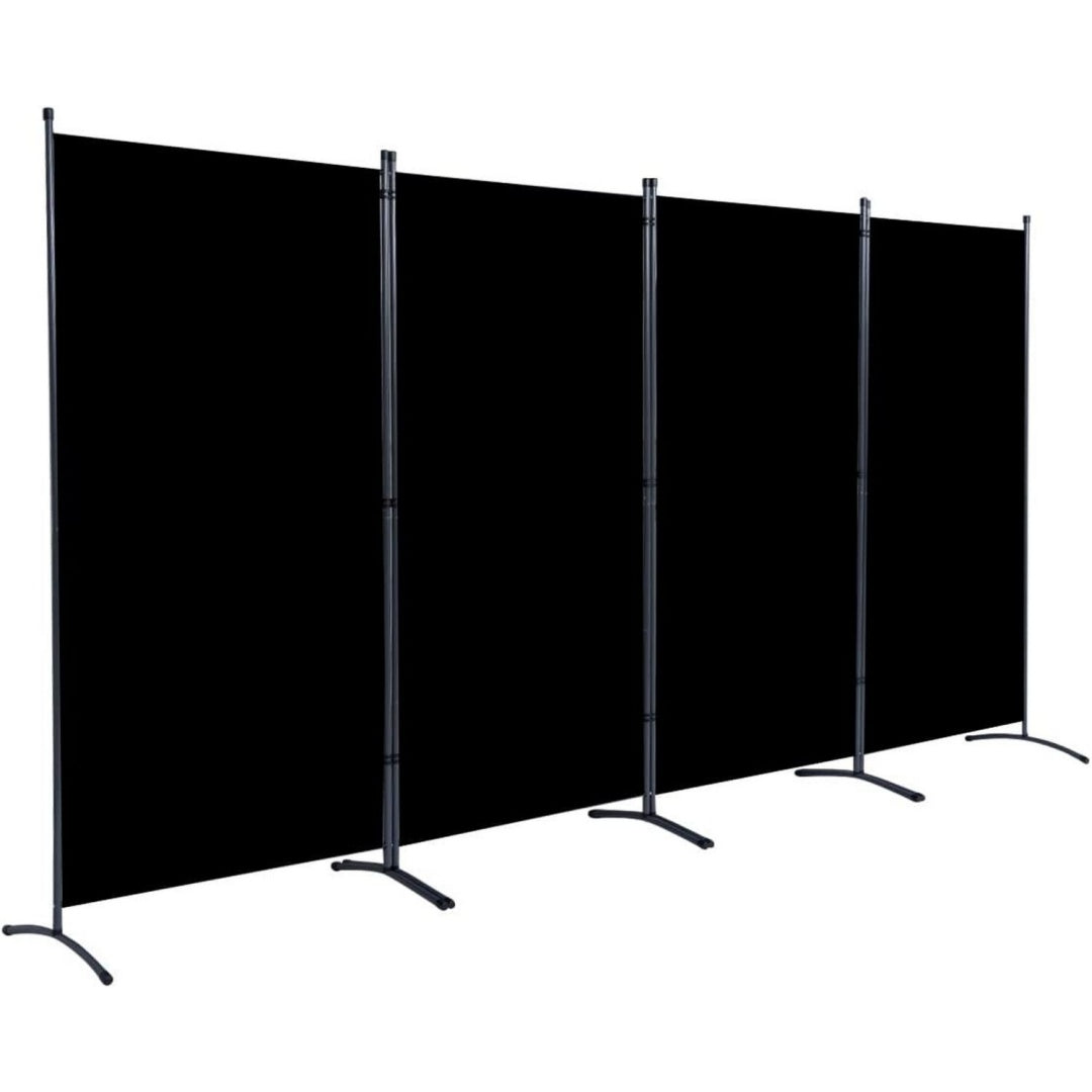 Der Raumteiler nimmt mit 345.4 x 181.1 cm Gestalt an