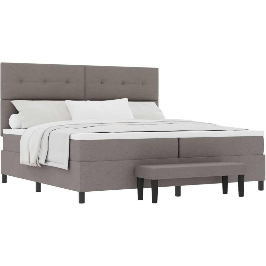 Boxspringbett mit den Massen 200 x 200 cm