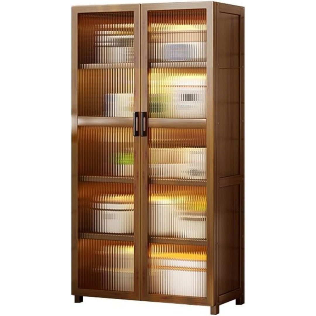 Das Sideboard mit dem Akzent auf Bambuselemente