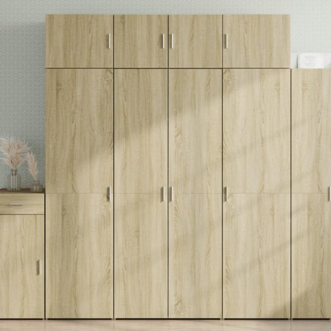 Hochschrank mit den Massen 80 x 42.5 x 225 cm in Eichenbraun